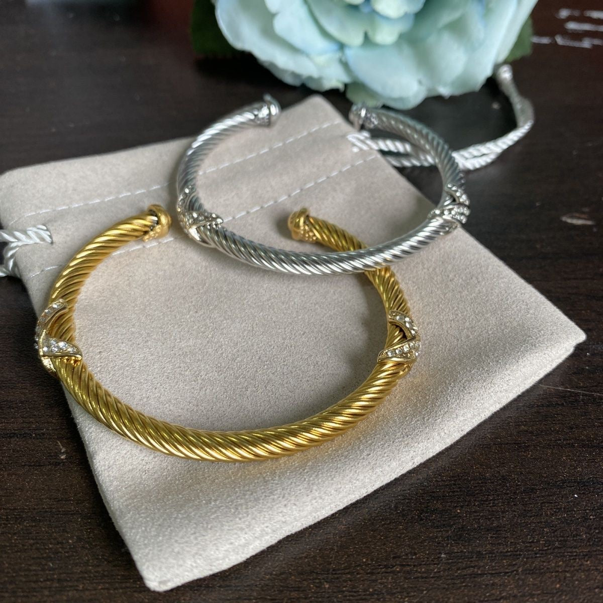 X thread bracelet