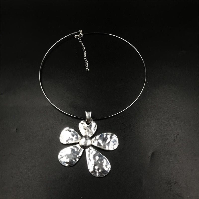 Floral jewelry set