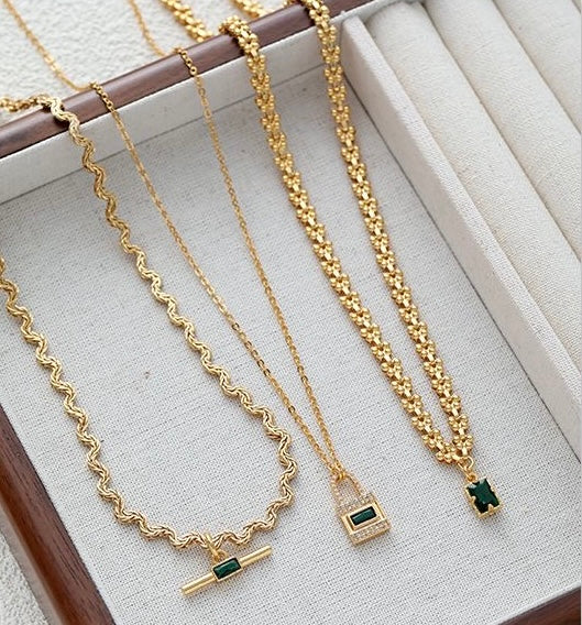Golden wheat chain square pendant necklace