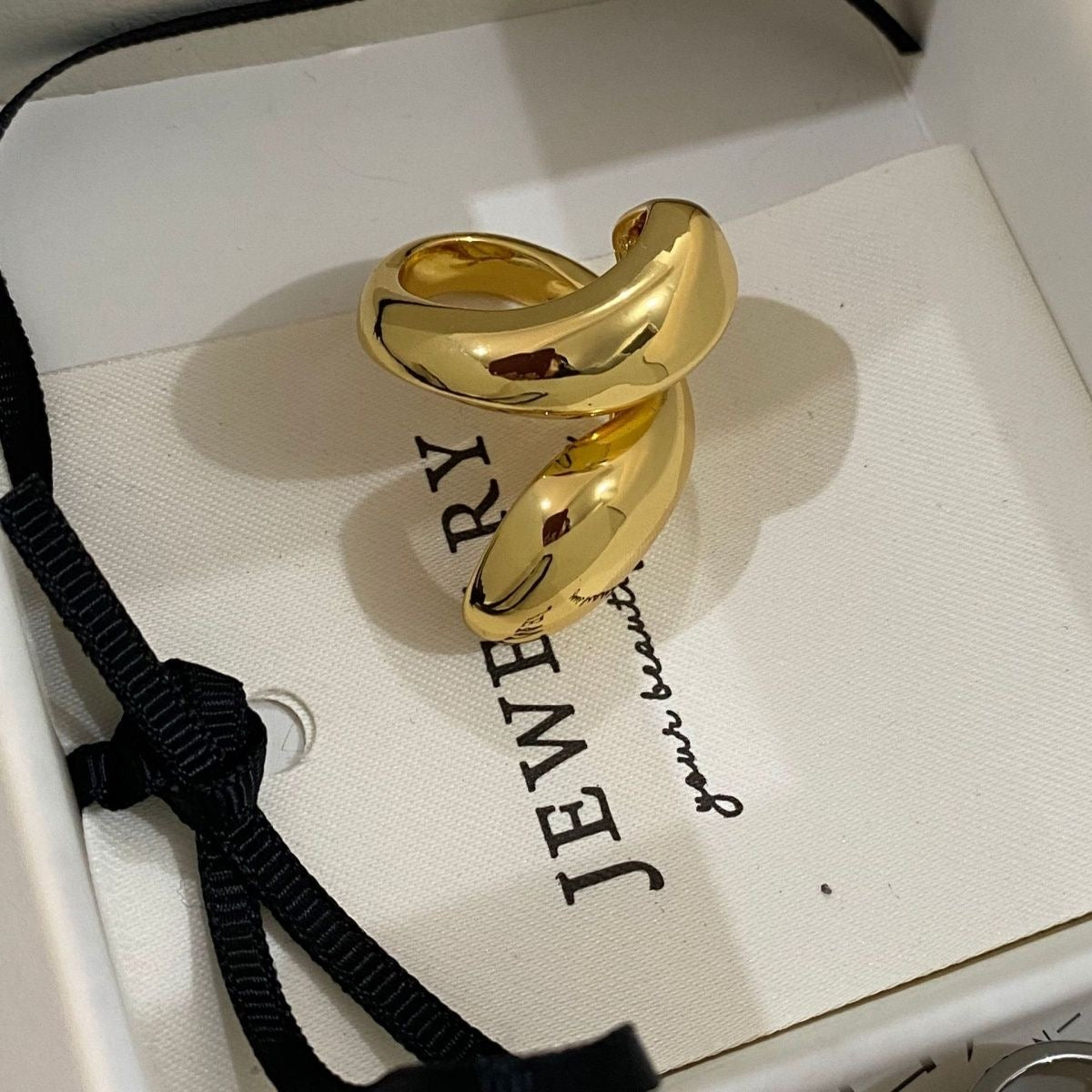 Cross ring