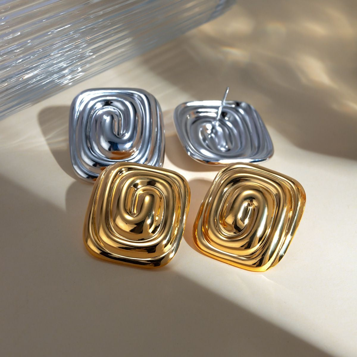 Swirl/Square stud earrings