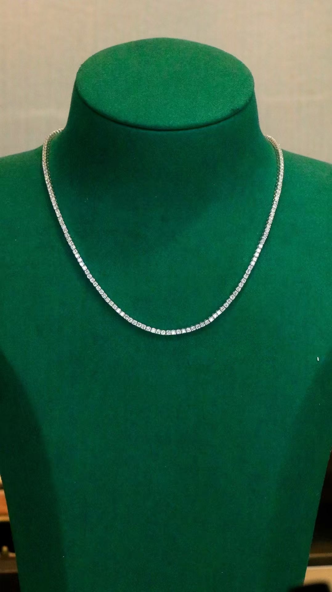 Tennis diamond necklace