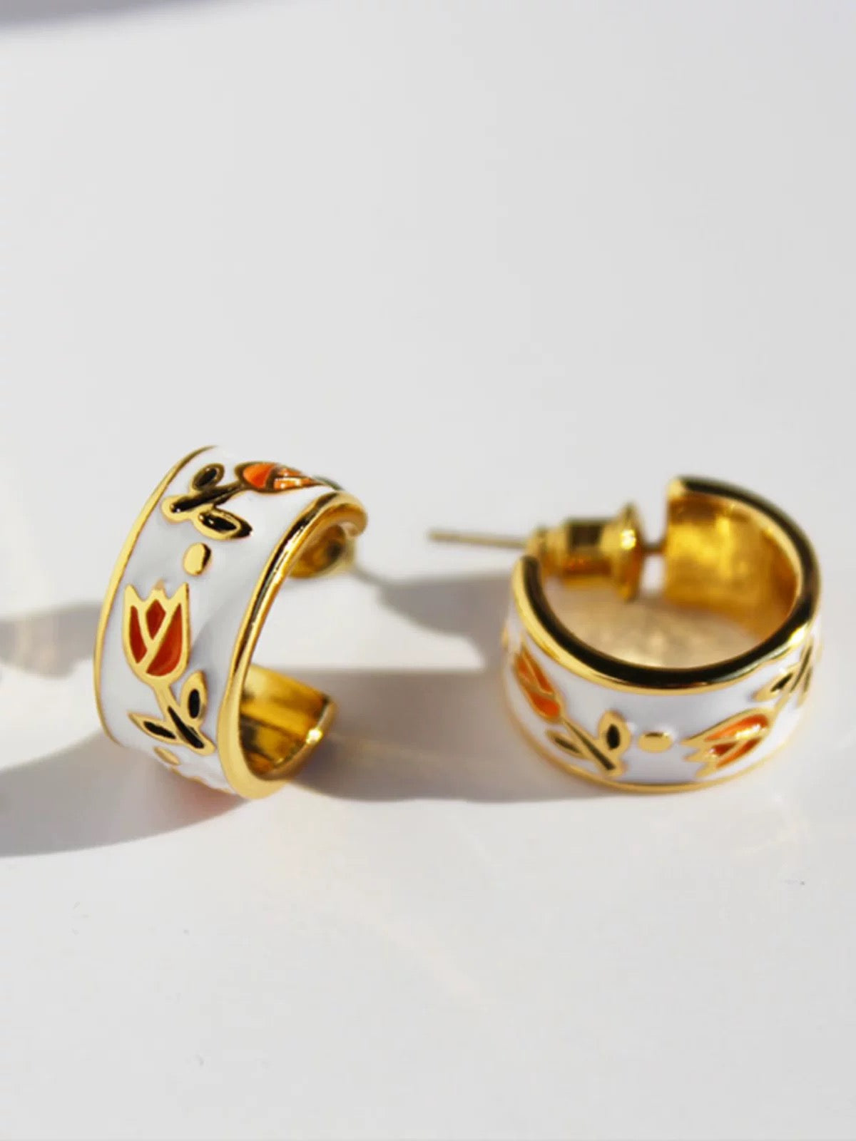 Tulip earrings
