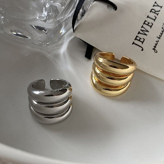 Curved ring